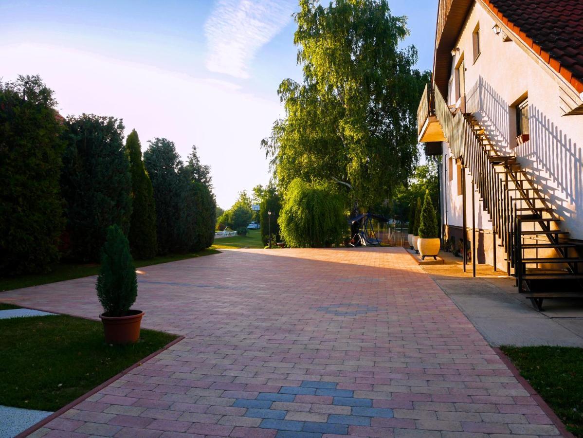 Tenisz Vendeghaz Ordacsehi Zewnętrze zdjęcie